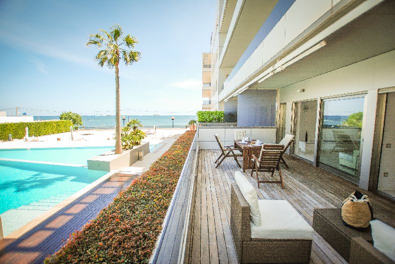 ROYAL BEACH 2.2